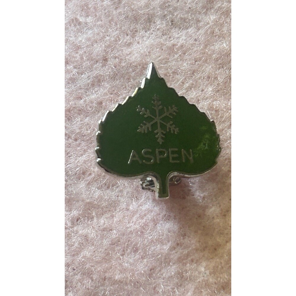 Vintage 80’s Aspen Colorado Leaf Ski Pin Ski Resort Travel Souvenir